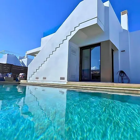 Golf Sun And A Private Pool For A Dream Holiday! *