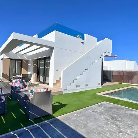 Golf Sun And A Private Pool For A Dream Holiday! 빌라